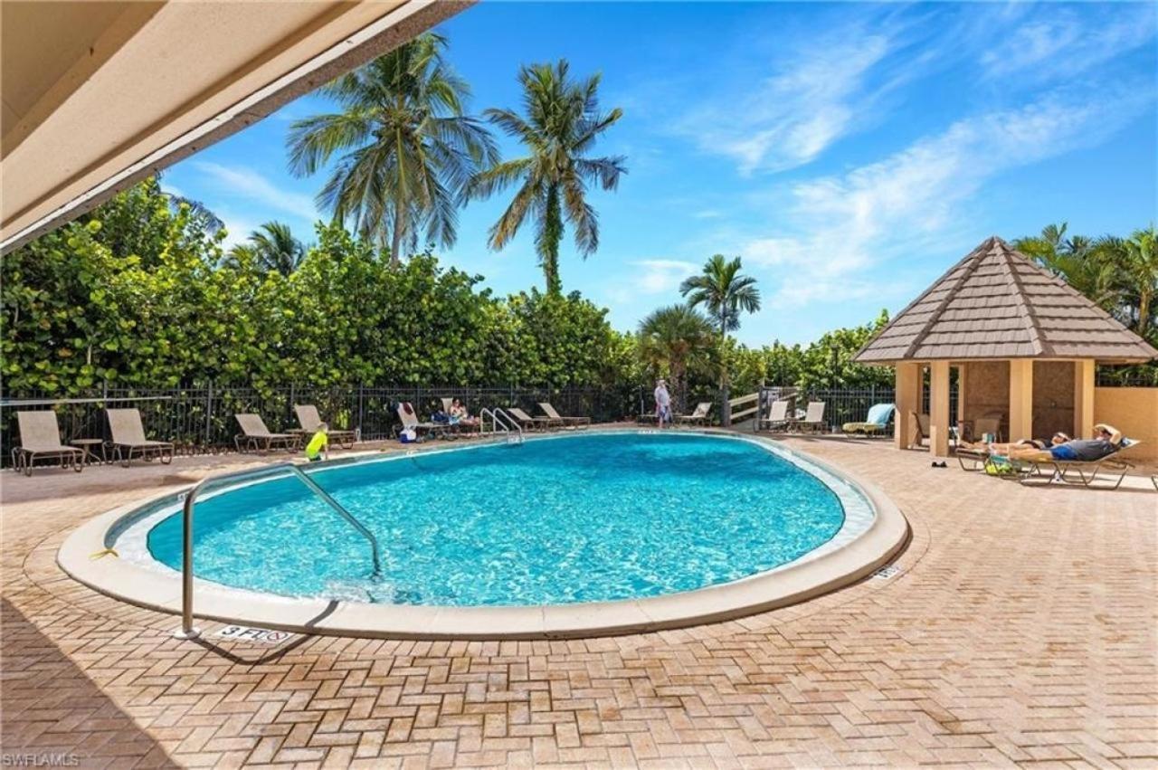 ליבוניה The Sea-Winds Condo I Renovated Beachfront 2 Bed 2 Bath Condo מראה חיצוני תמונה